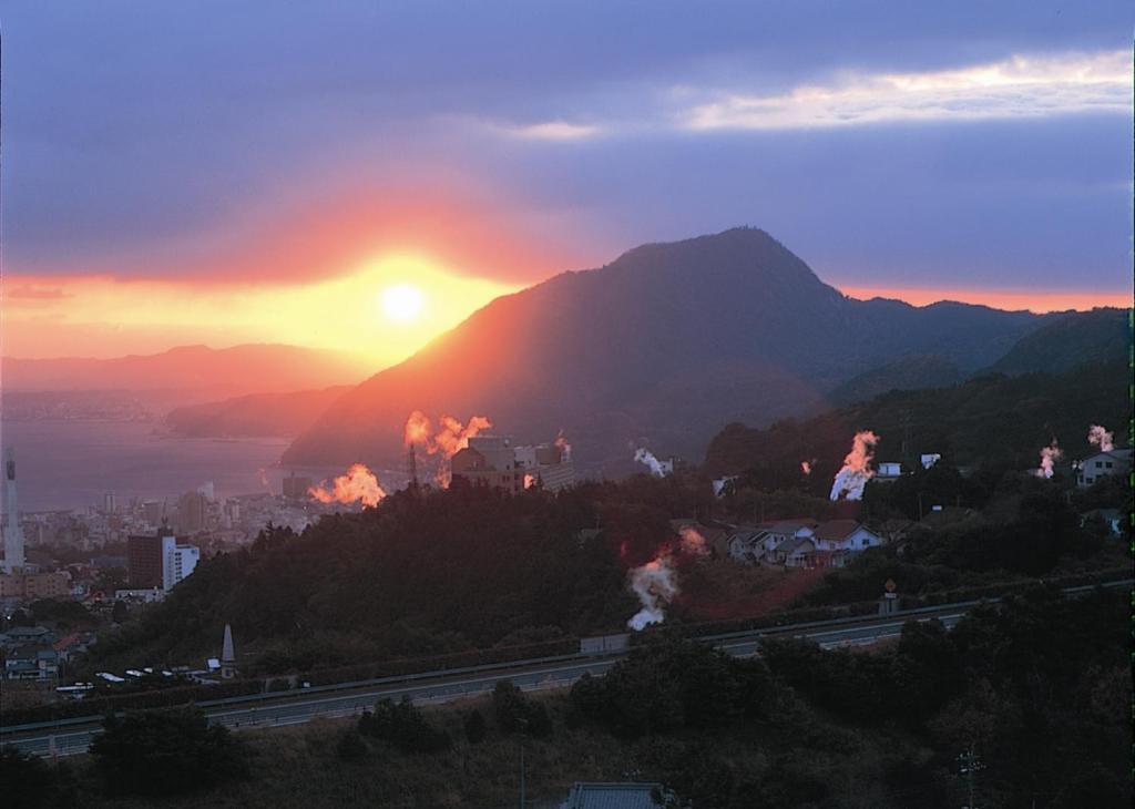 Resorpia Beppu Hotel Buitenkant foto