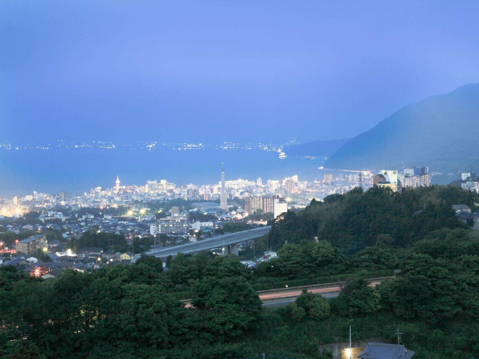 Resorpia Beppu Hotel Buitenkant foto